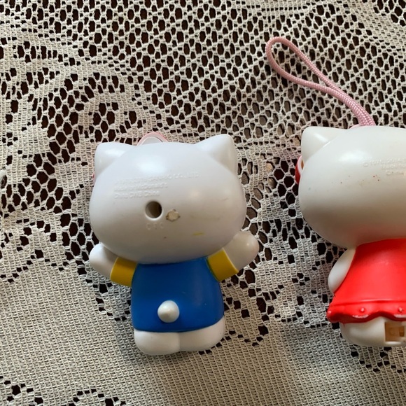 Hello Kitty lot of 2 toys keychain - Picture 2 of 4